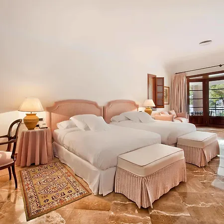 Hotel Formentor, A Royal Hideaway