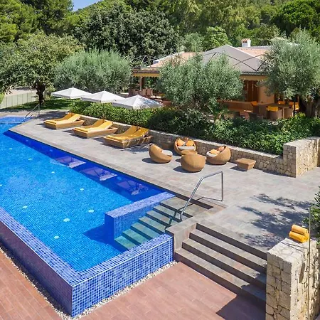 Formentor, A Royal Hideaway Готель 5*