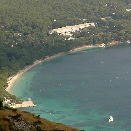 Otel Formentor, A Royal Hideaway