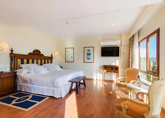 Formentor, A Royal Hideaway Порт-де-Польєнса