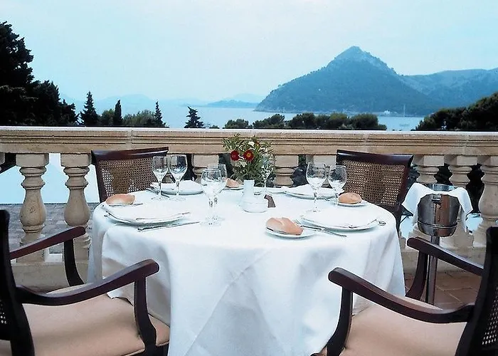 Formentor, A Royal Hideaway Порт-де-Польєнса