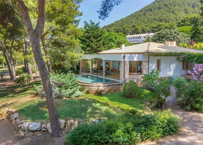 Formentor, A Royal Hideaway Готель Порт-де-Польєнса